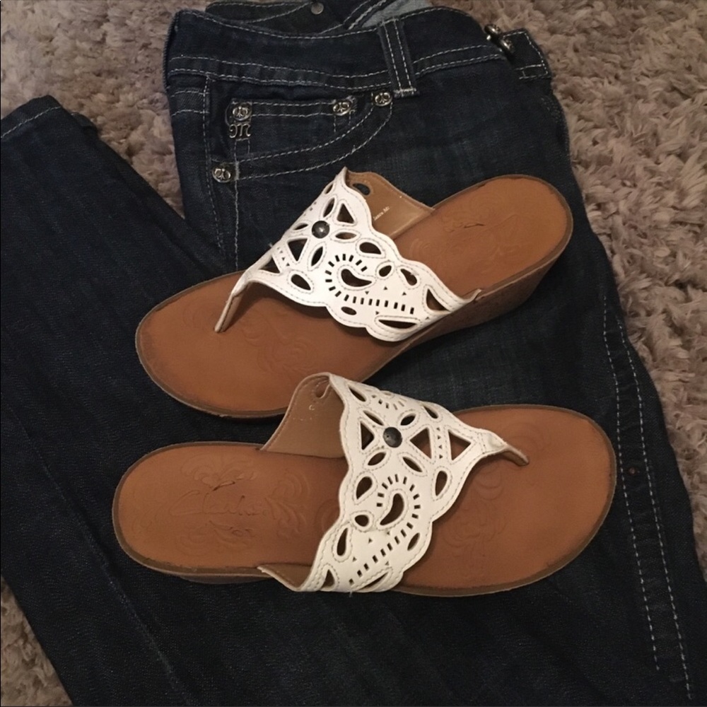 Clarks Wedge Sandals Size 7 White Leather